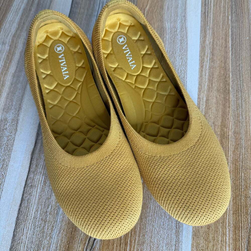 Vivaia CLAIRE WALKER Round Toe Ballet Flats US Size 9.5 Ginger Yellow Slip-On